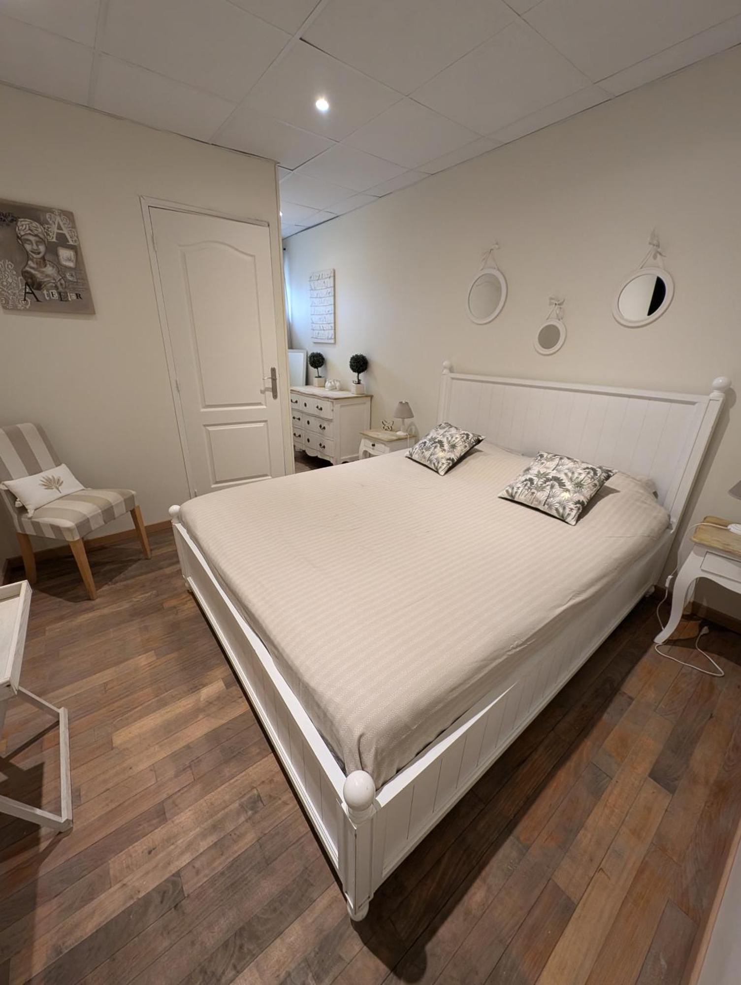 Appart'Hotel Auxerre Moneteau Room photo